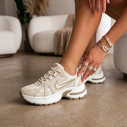 NIKE BEGE